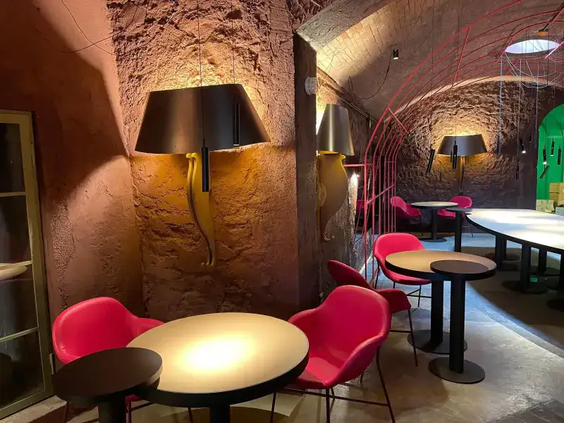 Arredamento su misura per ristorante a Radda in Chianti